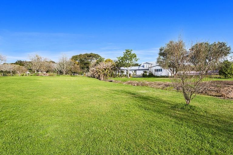 Photo of property in 44 Waipapa Road, Matarau, Whangarei, 0176