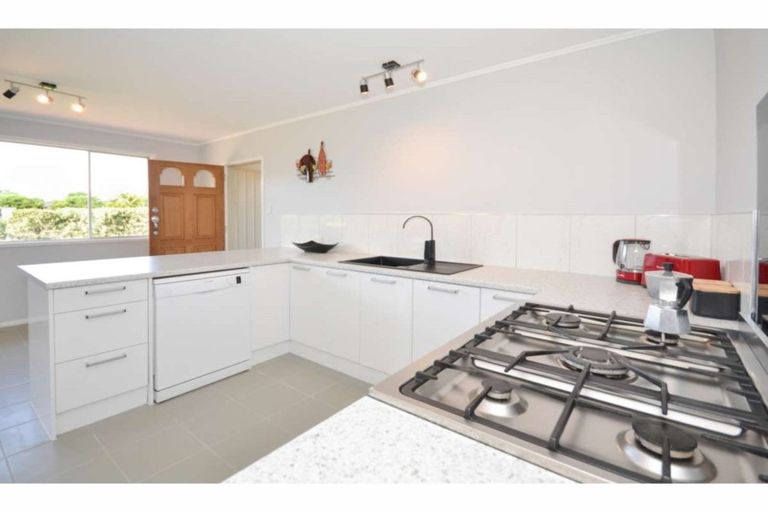 Photo of property in 74d Riddell Road, Kerikeri, 0230