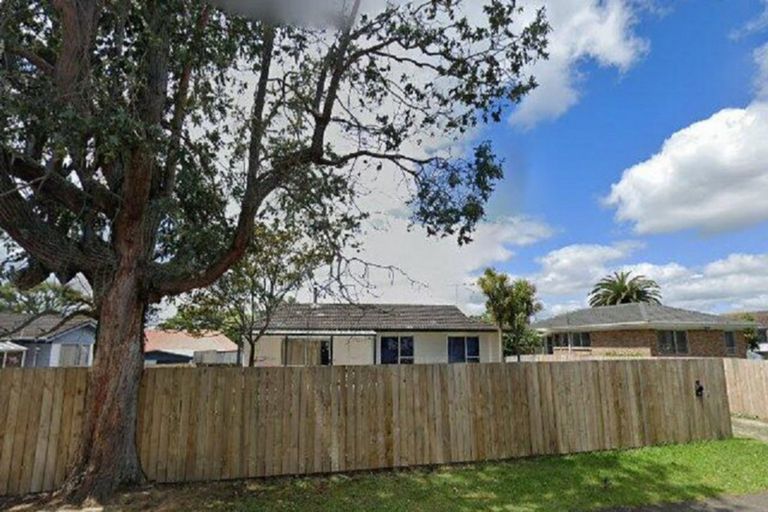 Photo of property in 75 Hyperion Drive, Randwick Park, Auckland, 2105