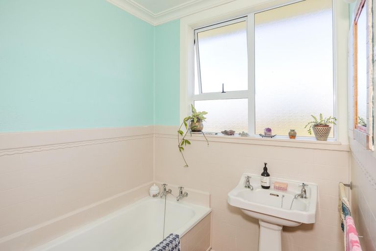 Photo of property in 33 Selwyn Street, South Hill, Oamaru, 9400