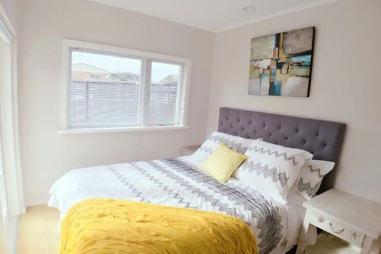 Photo of property in 8 Coronation Street, Belmont, Auckland, 0622