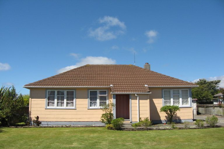 Photo of property in 16 Riley Place, Westport, 7825