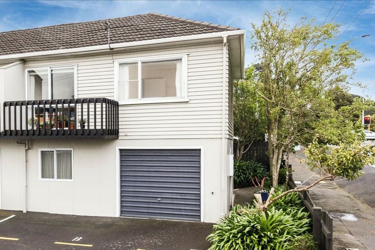 Photo of property in 5b Rosebank Road, Avondale, Auckland, 1026