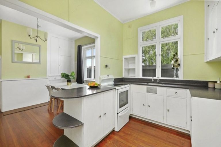 Photo of property in 1/19 Hills Road, Edgeware, Christchurch, 8013