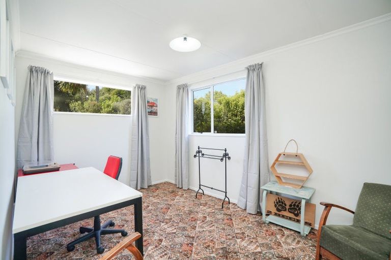 Photo of property in 44 Marama Avenue North, Otatara, Invercargill, 9879