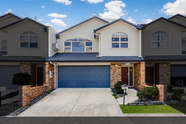 Photo of property in 24 Lime Crescent, Papakura, 2110