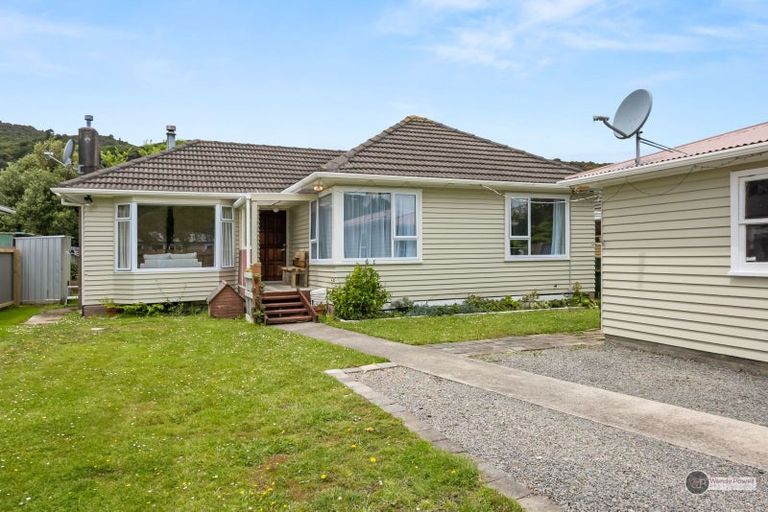 Photo of property in 50 Moohan Street, Wainuiomata, Lower Hutt, 5014