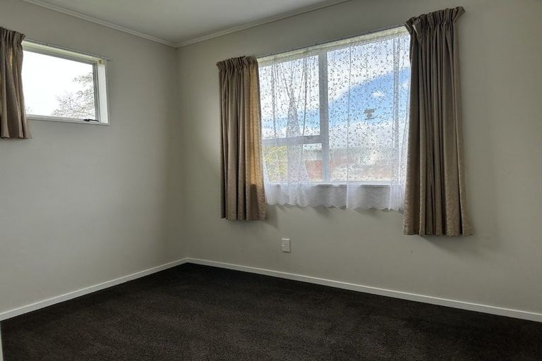 Photo of property in 19 Stirling Street, Levin, 5510
