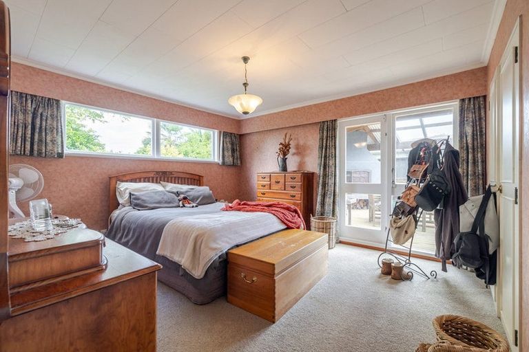 Photo of property in 18 Mudgway Place, Awapuni, Palmerston North, 4412