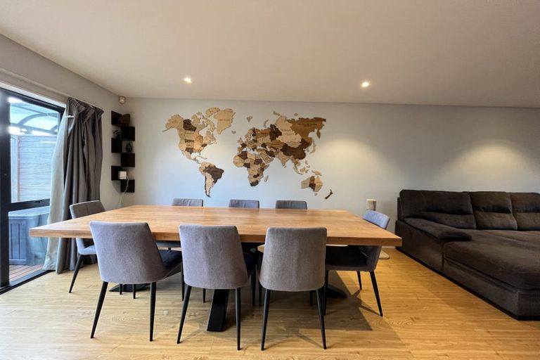 Photo of property in 42 Bordeaux Parade, Te Atatu South, Auckland, 0610