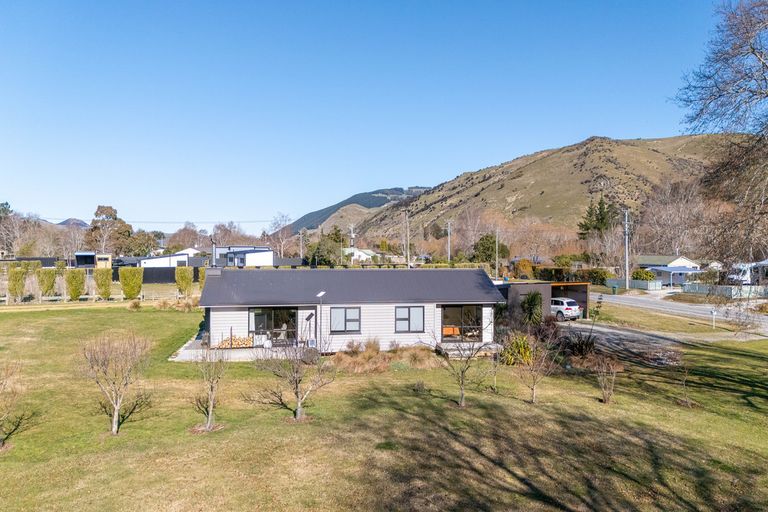 Photo of property in 1629 Teviot Road, Millers Flat, Roxburgh, 9572