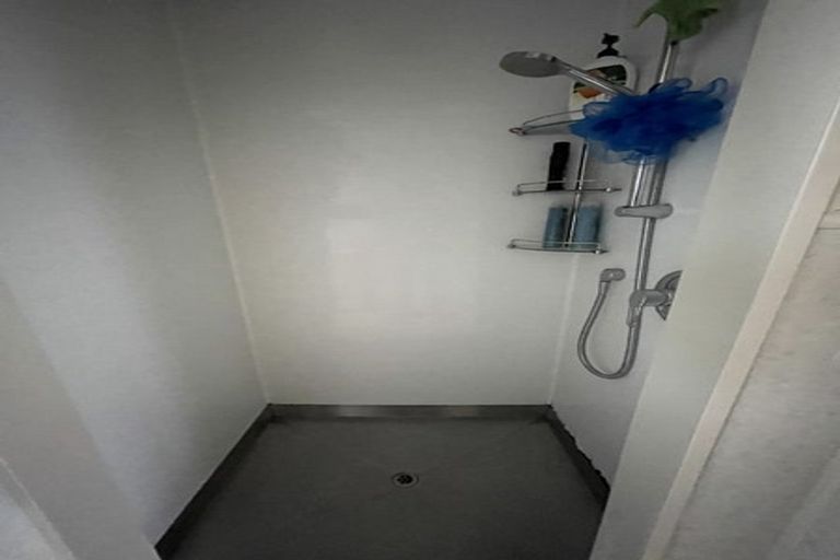 Photo of property in 2/29 Priscilla Crescent, Kingston, Wellington, 6021