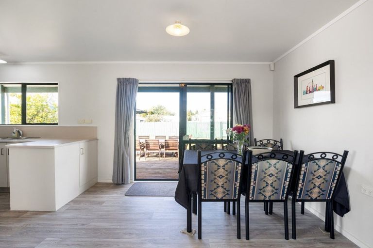 Photo of property in 18 Rosehill Place, Nawton, Hamilton, 3200