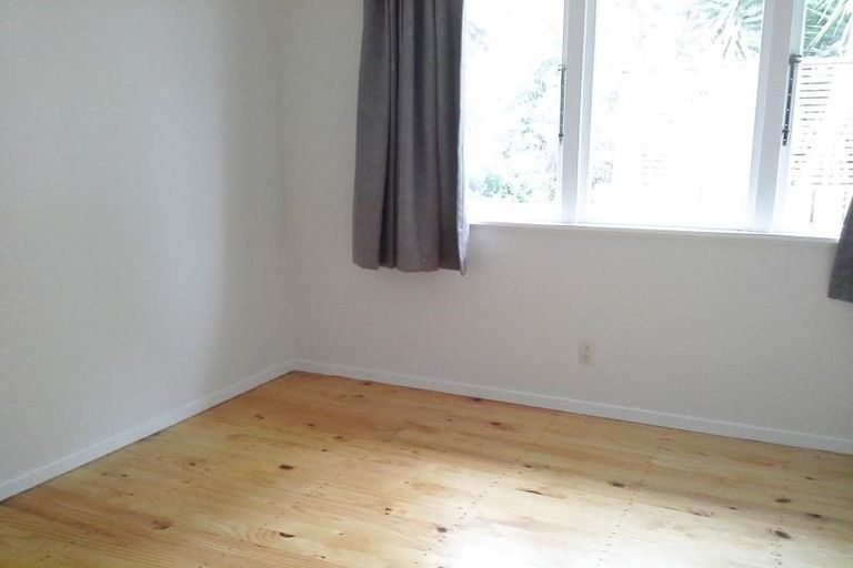 Photo of property in 5 Tohu Place, Spotswood, New Plymouth, 4310