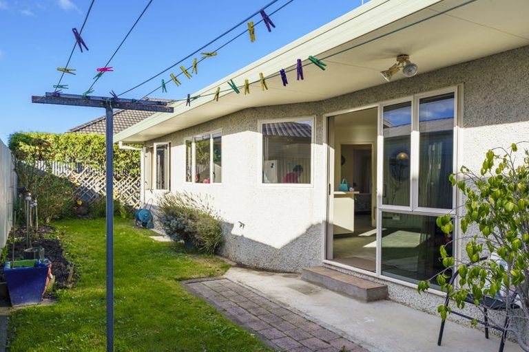 Photo of property in 2/50 Nuffield Avenue, Marewa, Napier, 4110