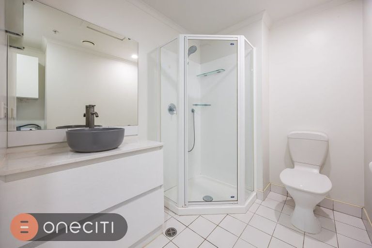 Photo of property in 2n/20 Charlotte Street, Eden Terrace, Auckland, 1021