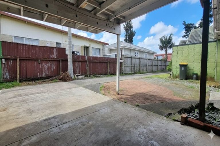 Photo of property in 2/15 Wentworth Avenue, Papatoetoe, Auckland, 2025