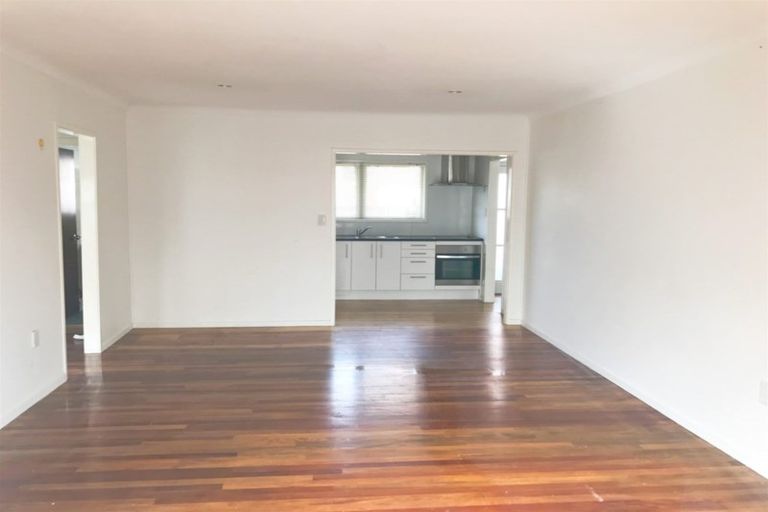 Photo of property in 2/279 Shirley Road, Papatoetoe, Auckland, 2025