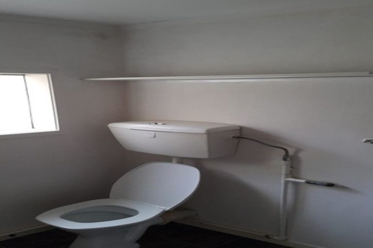 Photo of property in 14 Tatyana Place, Massey, Auckland, 0614