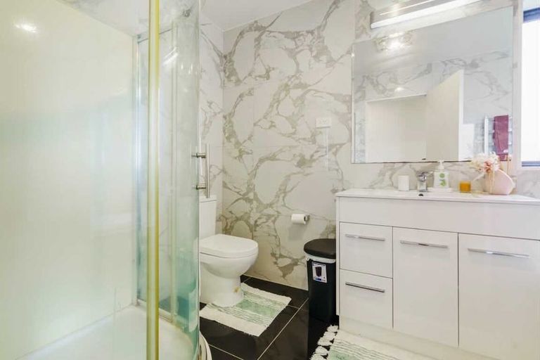 Photo of property in 23 Kirikiri Drive, Papakura, 2110