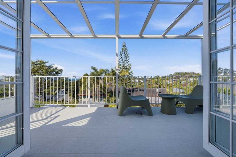 Photo of property in 355 East Coast Road, Mairangi Bay, Auckland, 0630