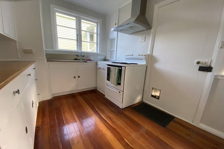 Photo of property in 71 Happy Valley Road, Owhiro Bay, Wellington, 6023