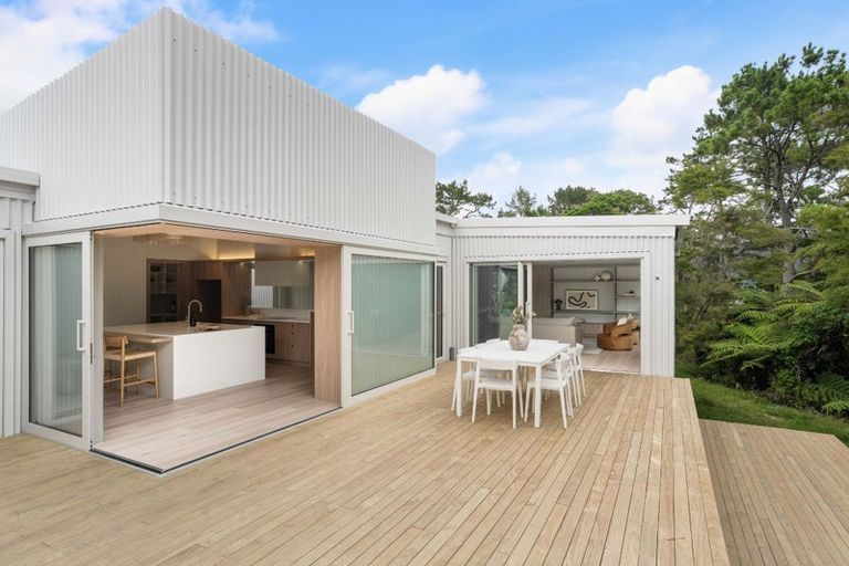 Photo of property in 6 Inspired Way, Pauanui, 3579