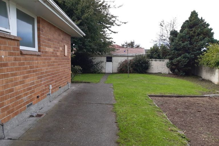 Photo of property in 34 Denise Crescent, Hornby, Christchurch, 8042