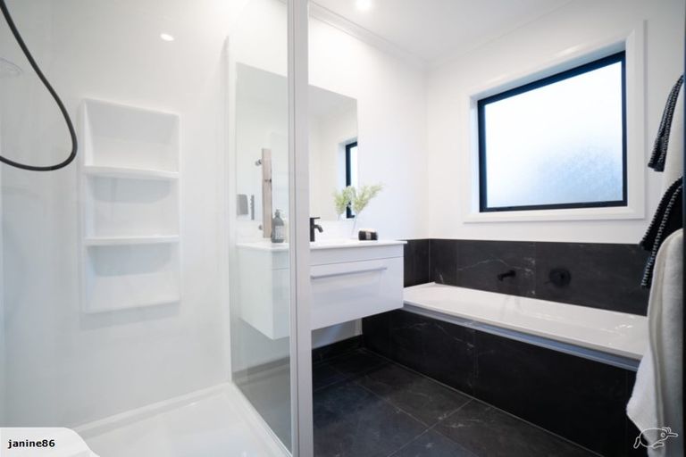 Photo of property in 26 Serenity Crescent, Kelvin Grove, Palmerston North, 4414