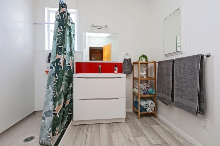 Photo of property in 2/408 Avenue Road West, Hastings, 4122