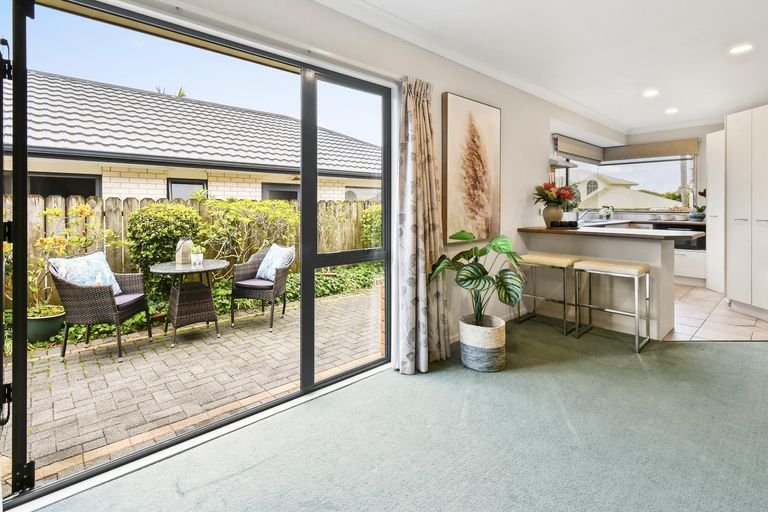 Photo of property in 2a Dan Bryant Place, Pukekohe, 2120