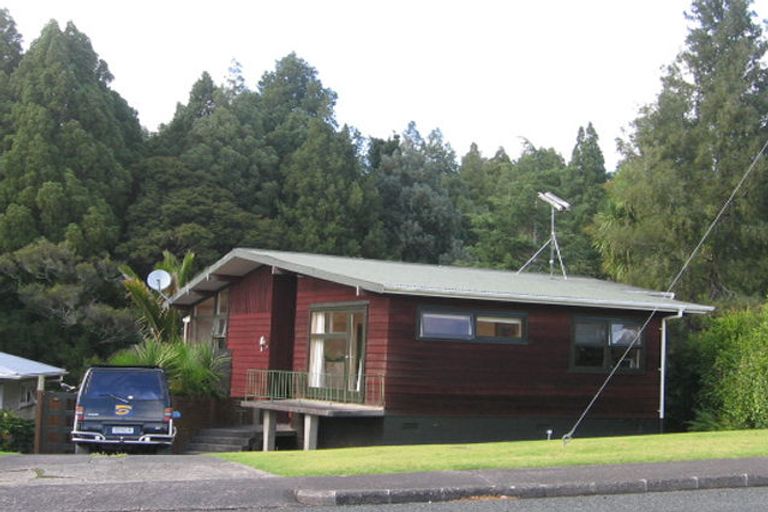 Photo of property in 41 Moore Street, Hillcrest, Auckland, 0627