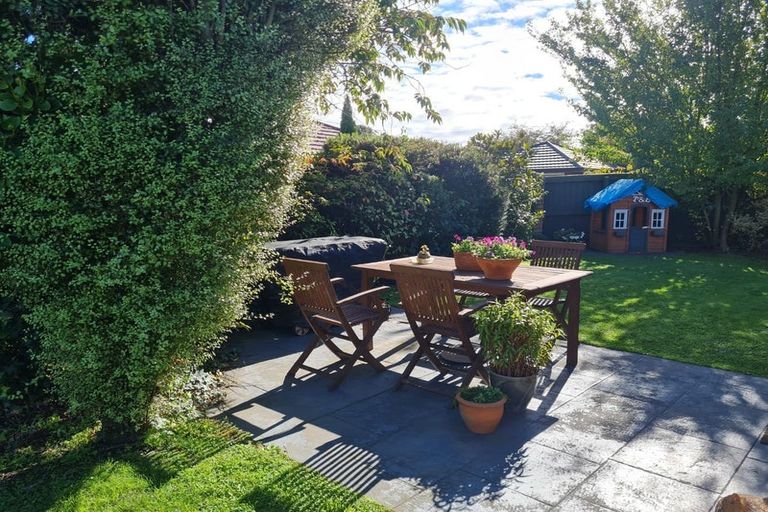 Photo of property in 5 Nina Lane, Somerfield, Christchurch, 8024