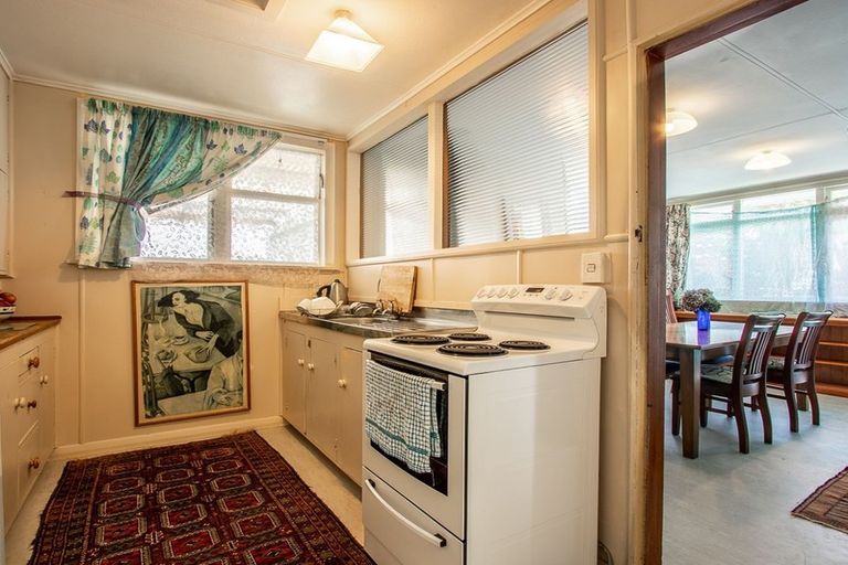 Photo of property in 9 Temuera Street, Otaki, 5512