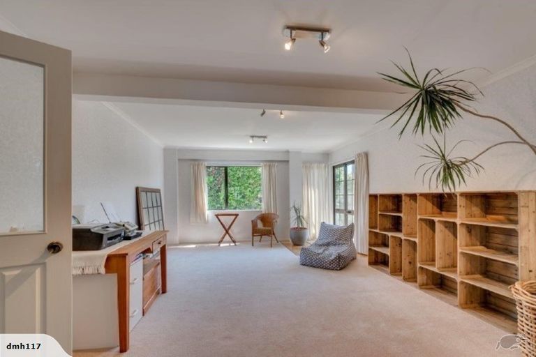 Photo of property in 117 Wakeman Road, Acacia Bay, Taupo, 3330