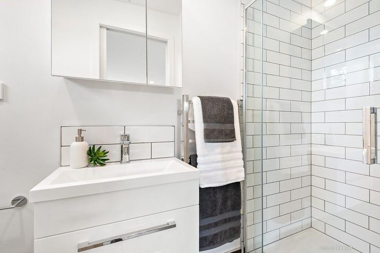 Photo of property in 9/30 Monowai Road, Johnsonville, Wellington, 6037