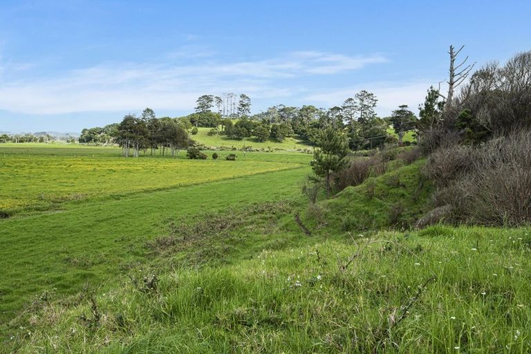 Photo of property in 413 Waihue Road, Dargaville, 0372