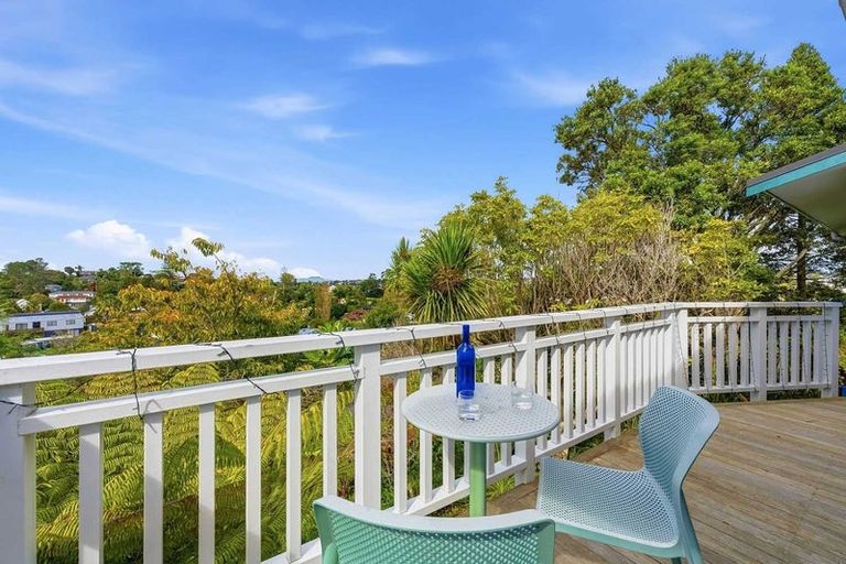 Photo of property in 6 Kegworth Place, Browns Bay, Auckland, 0630