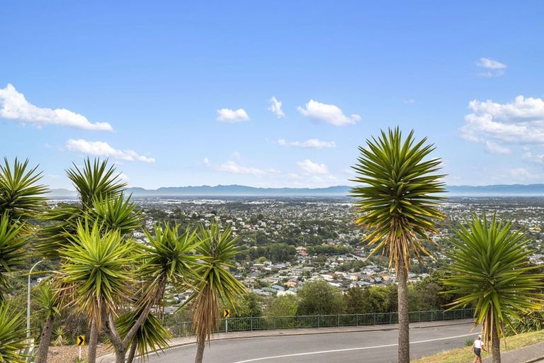 Photo of property in 80 Major Aitken Drive, Huntsbury, Christchurch, 8022