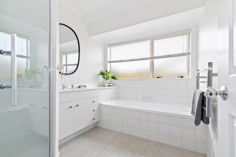 Photo of property in 71 Spinnaker Drive, Flagstaff, Hamilton, 3210