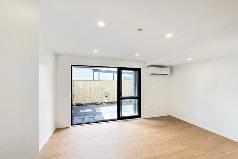 Photo of property in 4/6 Victoria Street, Ebdentown, Upper Hutt, 5018