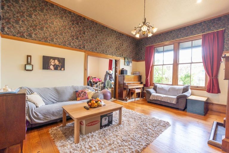 Photo of property in 54 Brightwater Terrace, Terrace End, Palmerston North, 4410