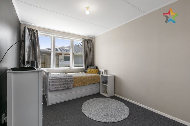 Photo of property in 43 Wise Street, Wainuiomata, Lower Hutt, 5014