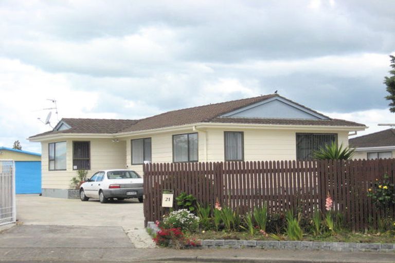 Photo of property in 21 Rangataua Place, Manurewa, Auckland, 2102