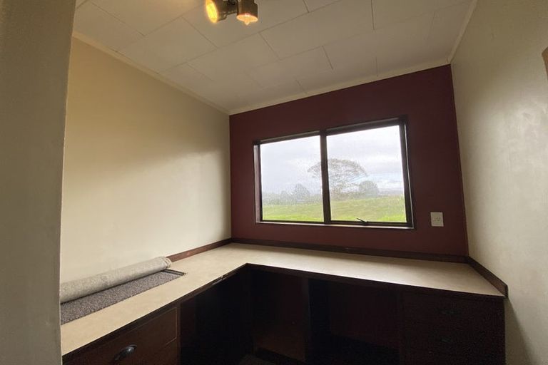 Photo of property in 212 Cambridge Road, Bethlehem, Tauranga, 3110