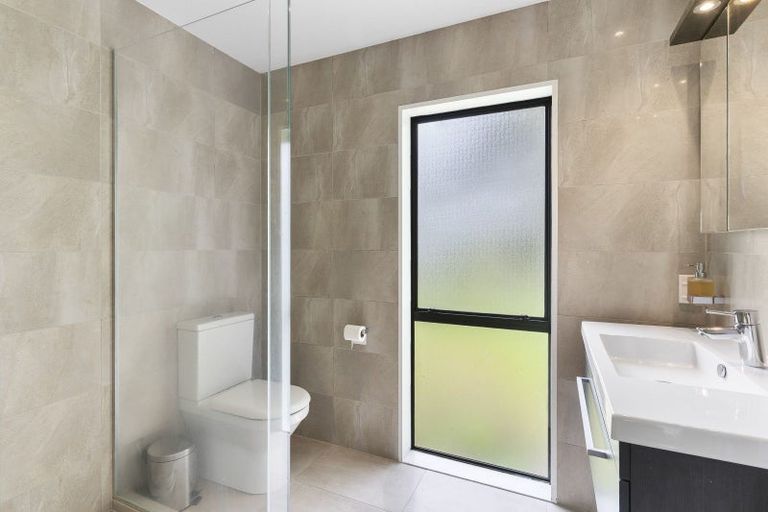 Photo of property in 361i Paremoremo Road, Paremoremo, Auckland, 0632