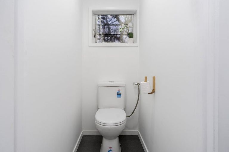 Photo of property in 7/108 West Coast Road, Glen Eden, Auckland, 0602