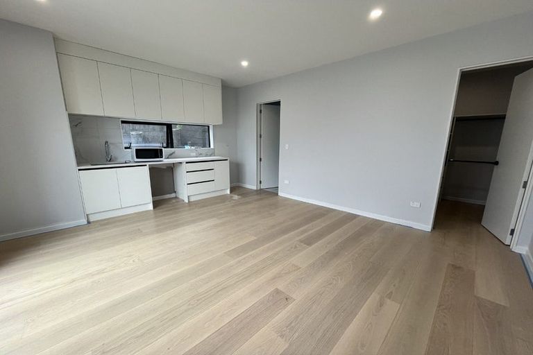 Photo of property in 3 Pocock Lane, Oteha, Auckland, 0632