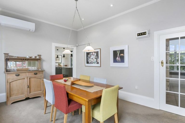 Photo of property in 27 Drivers Road, Maori Hill, Dunedin, 9010