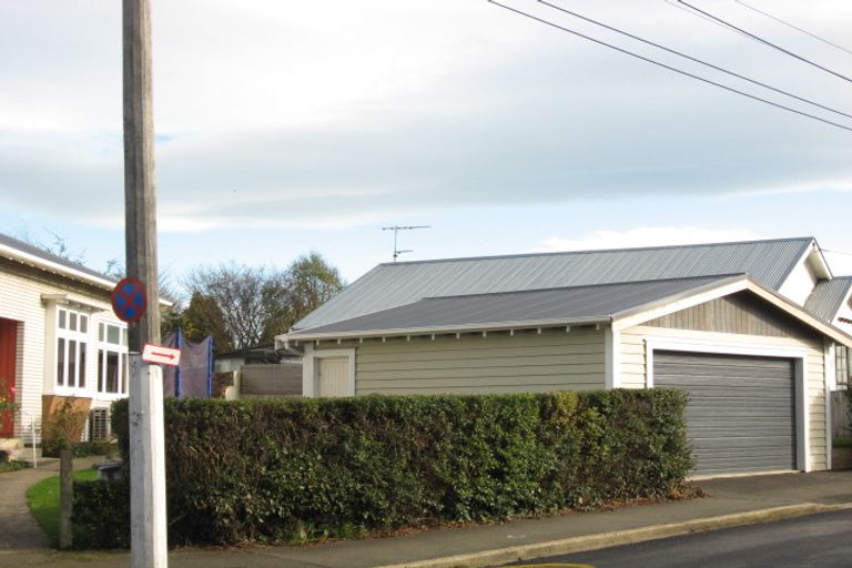 Photo of property in 2 Stansfield Street, Kenmure, Dunedin, 9011